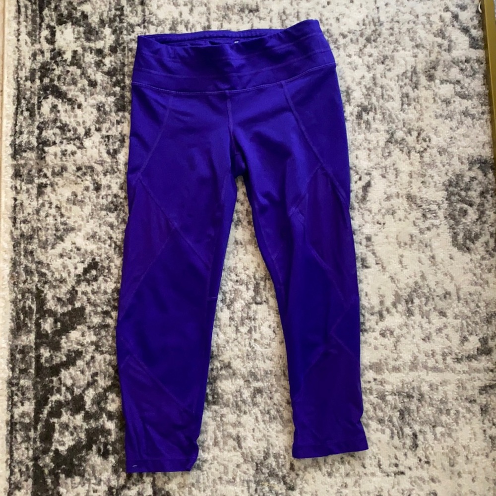Athleta cropped workout leggings